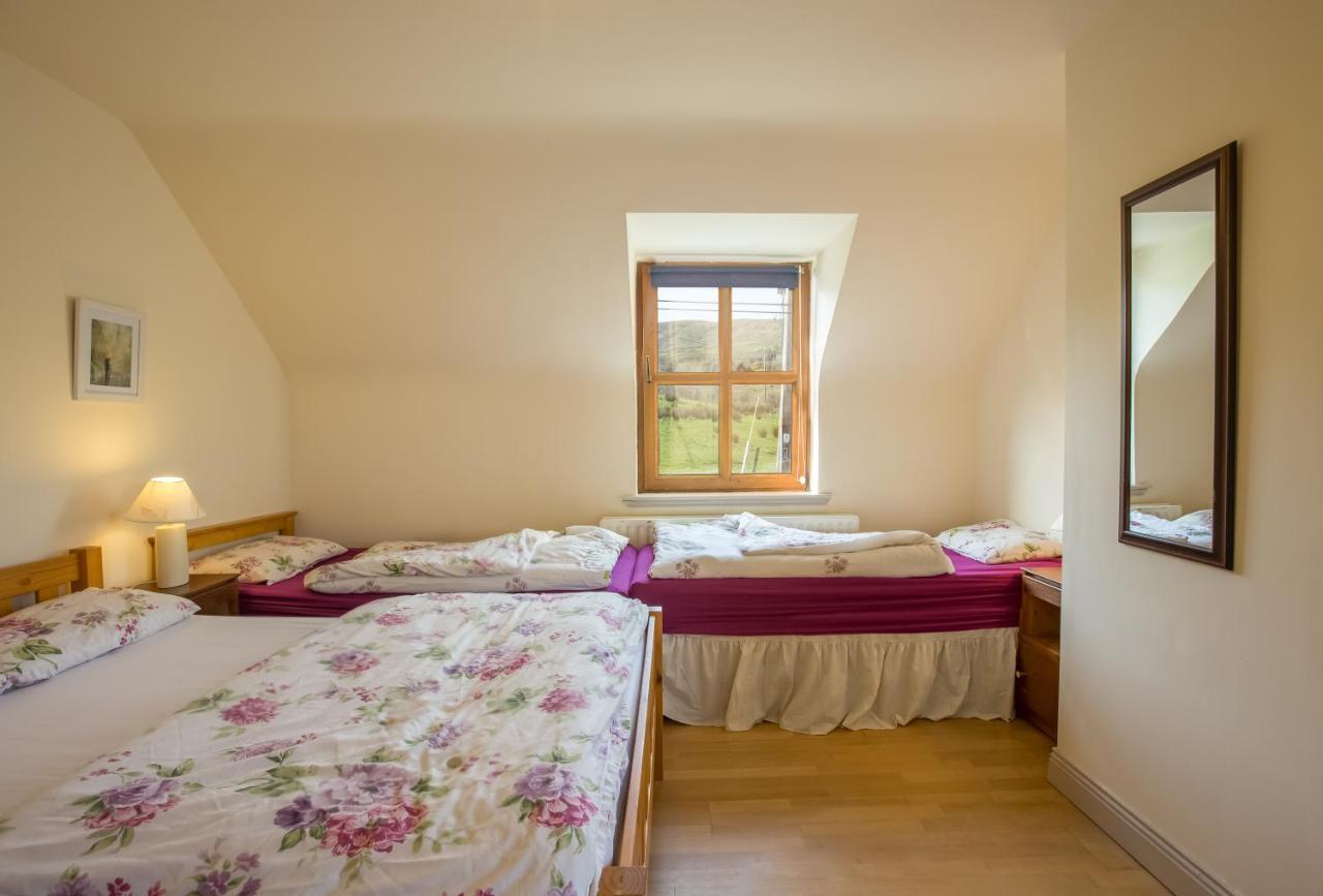Mount Brandon Hostel Cloghane Kültér fotó